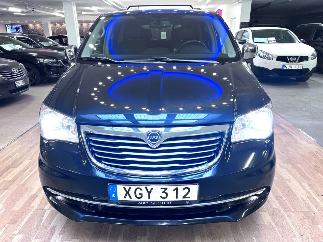 Lancia Voyager 2015, bild 4/10