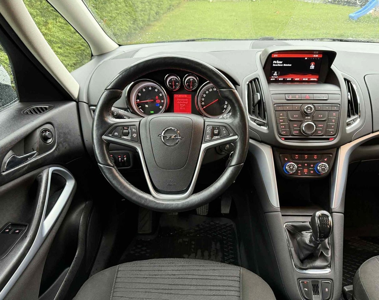 Opel Zafira Tourer 2015, bild 7/10