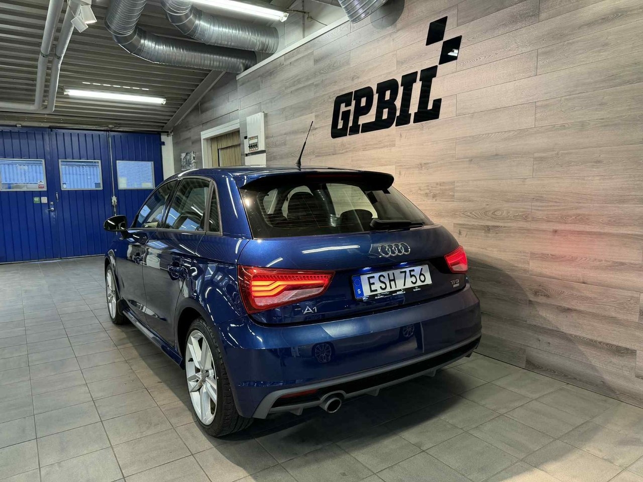 Audi A1 Sportback 1.0 TFSI 2017, photo 3/24