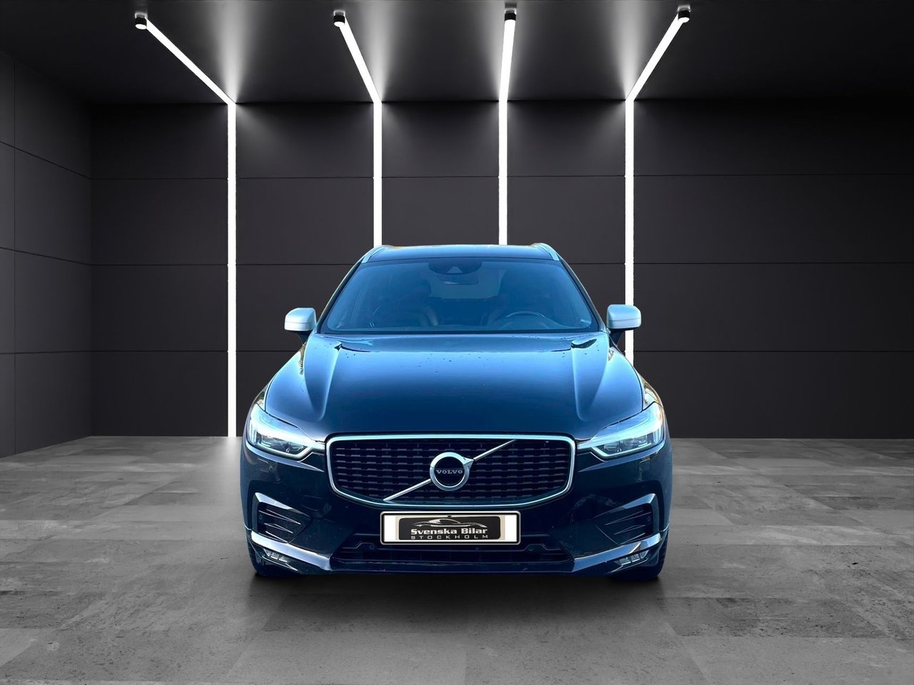 Volvo XC60 2019, photo 2/10