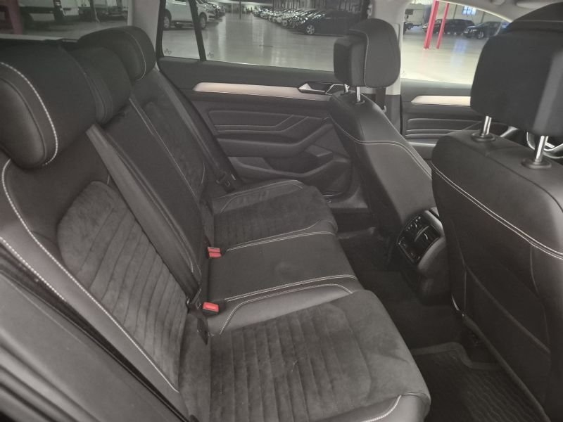 Volkswagen Passat 2021, bild 5/10