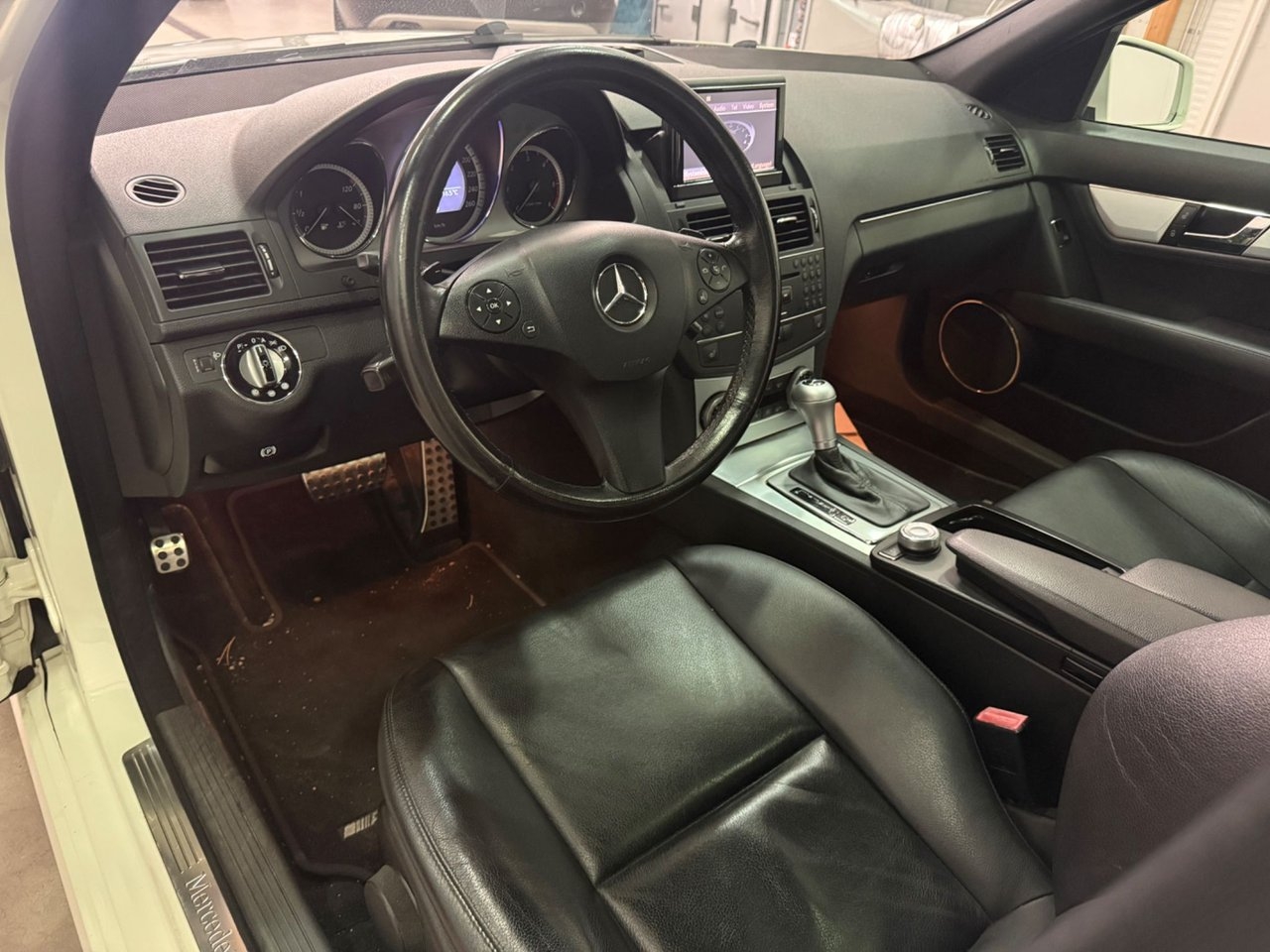 Mercedes-Benz C 2009, bild 6/19