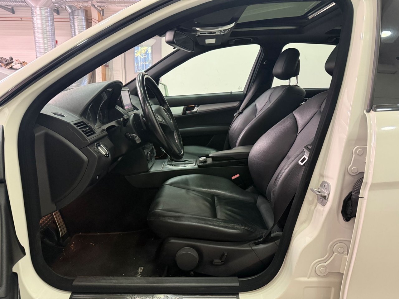 Mercedes-Benz C 2009, bild 7/19
