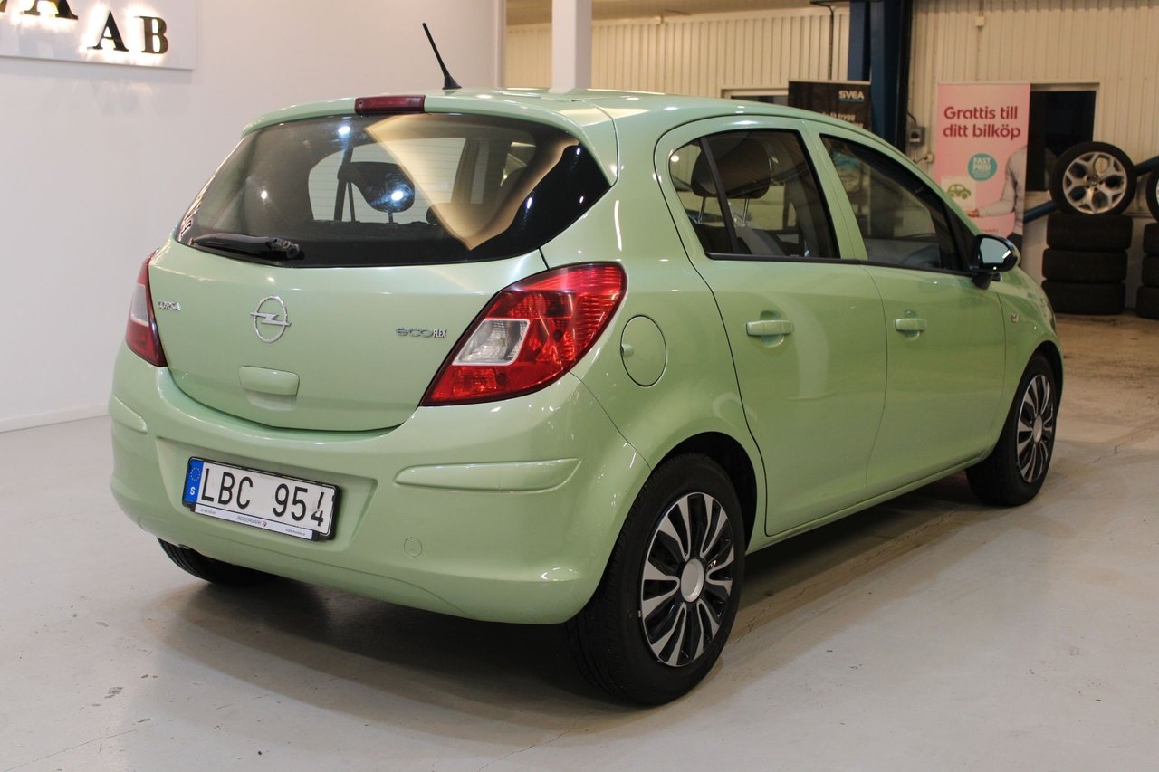 Opel Corsa 2011, kuva 4/11
