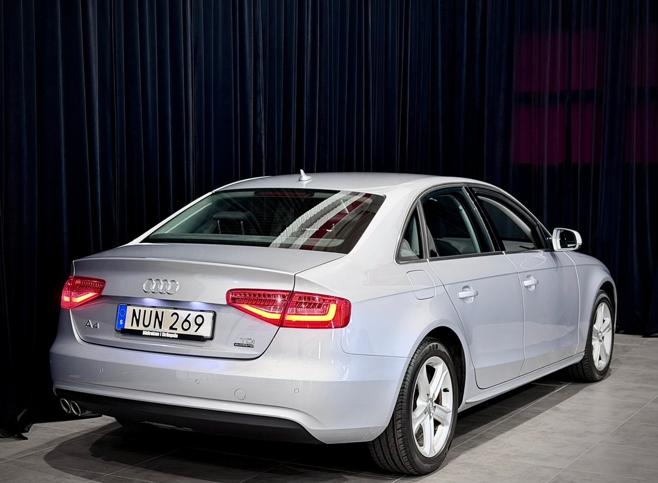 Audi A4 2015, photo 5/24