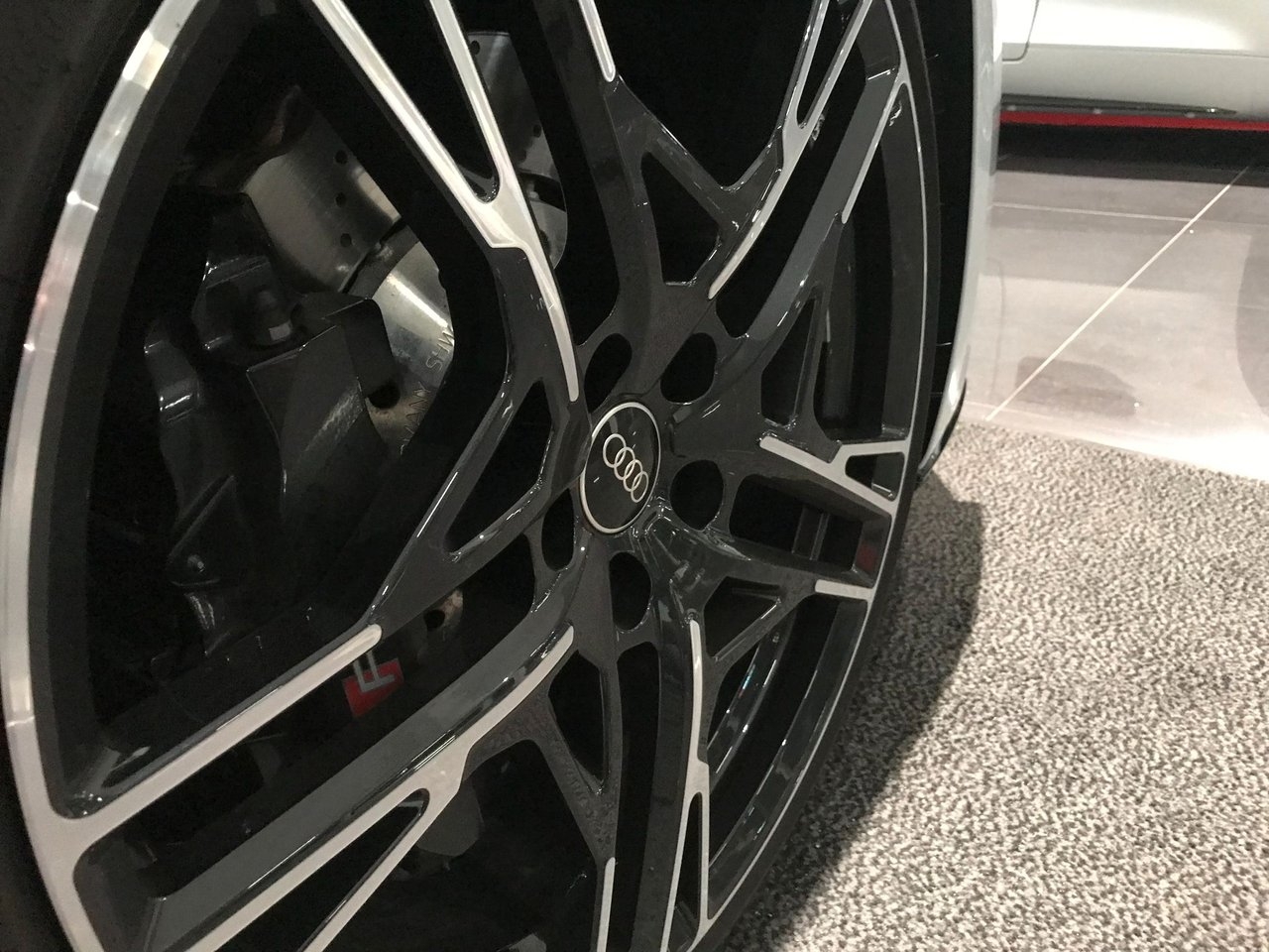 Audi R8 V10 performance RWD 570hk 2023, bild 4/10