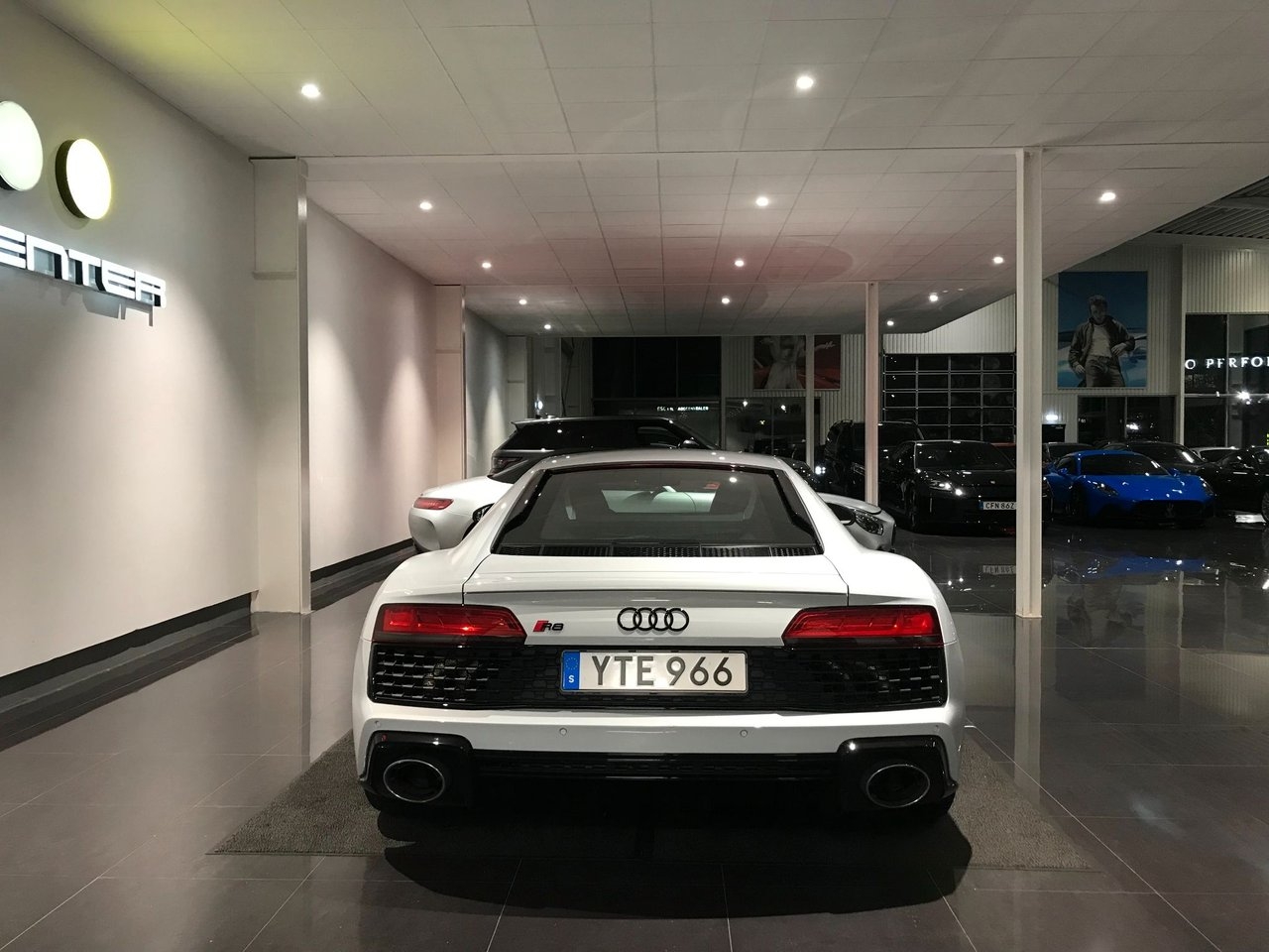 Audi R8 V10 performance RWD 570hk 2023, bild 5/10