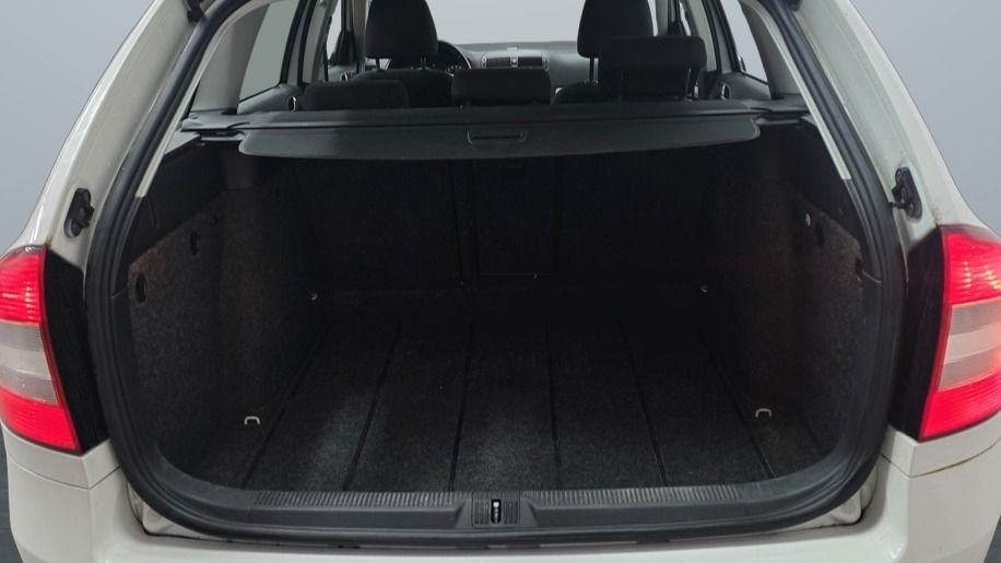 Skoda Octavia 2009, kuva 7/10