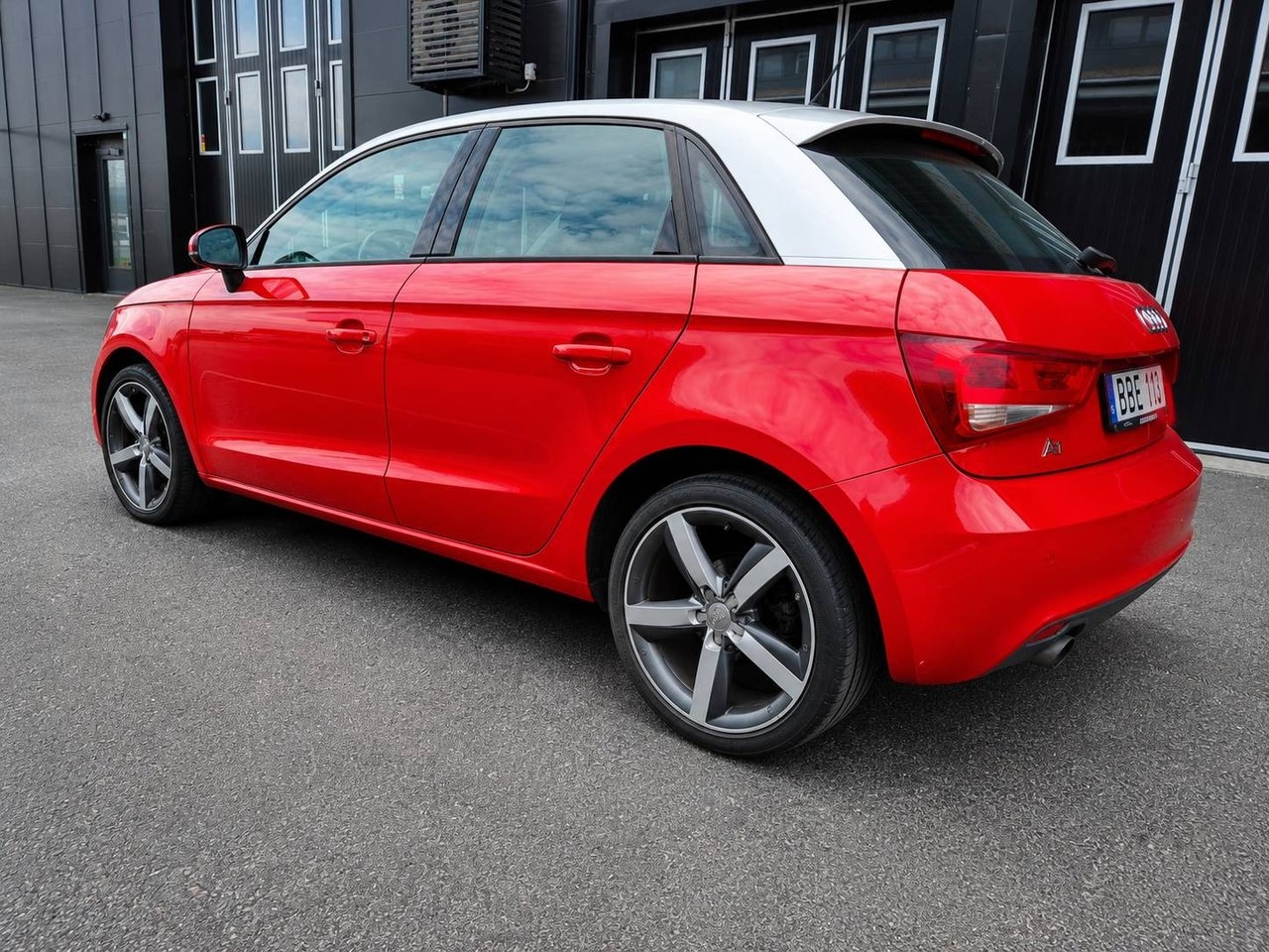 Audi A1 1.6 TDI S Tronic Kamrem bytt 2014, kuva 3/8