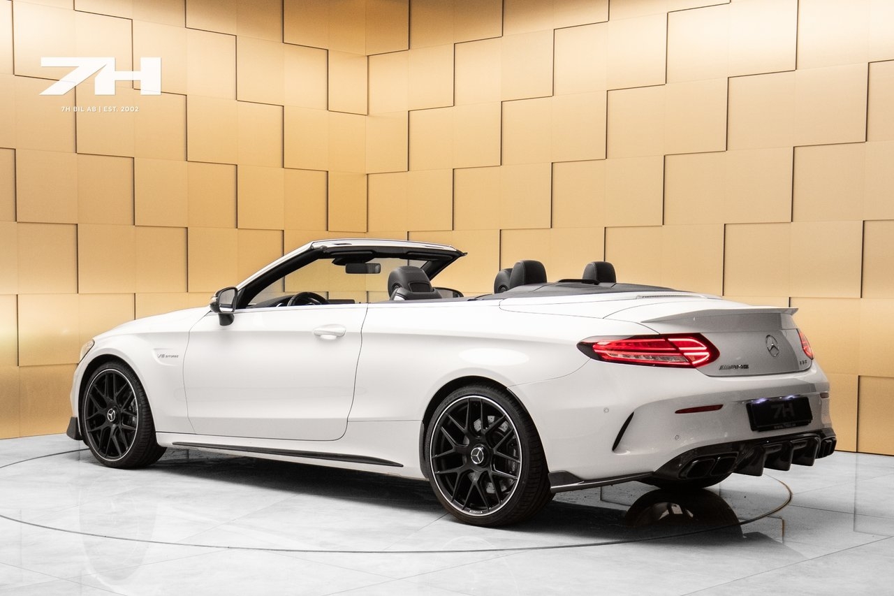 Mercedes-Benz C 63 AMG Cabriolet 2021, photo 3/10