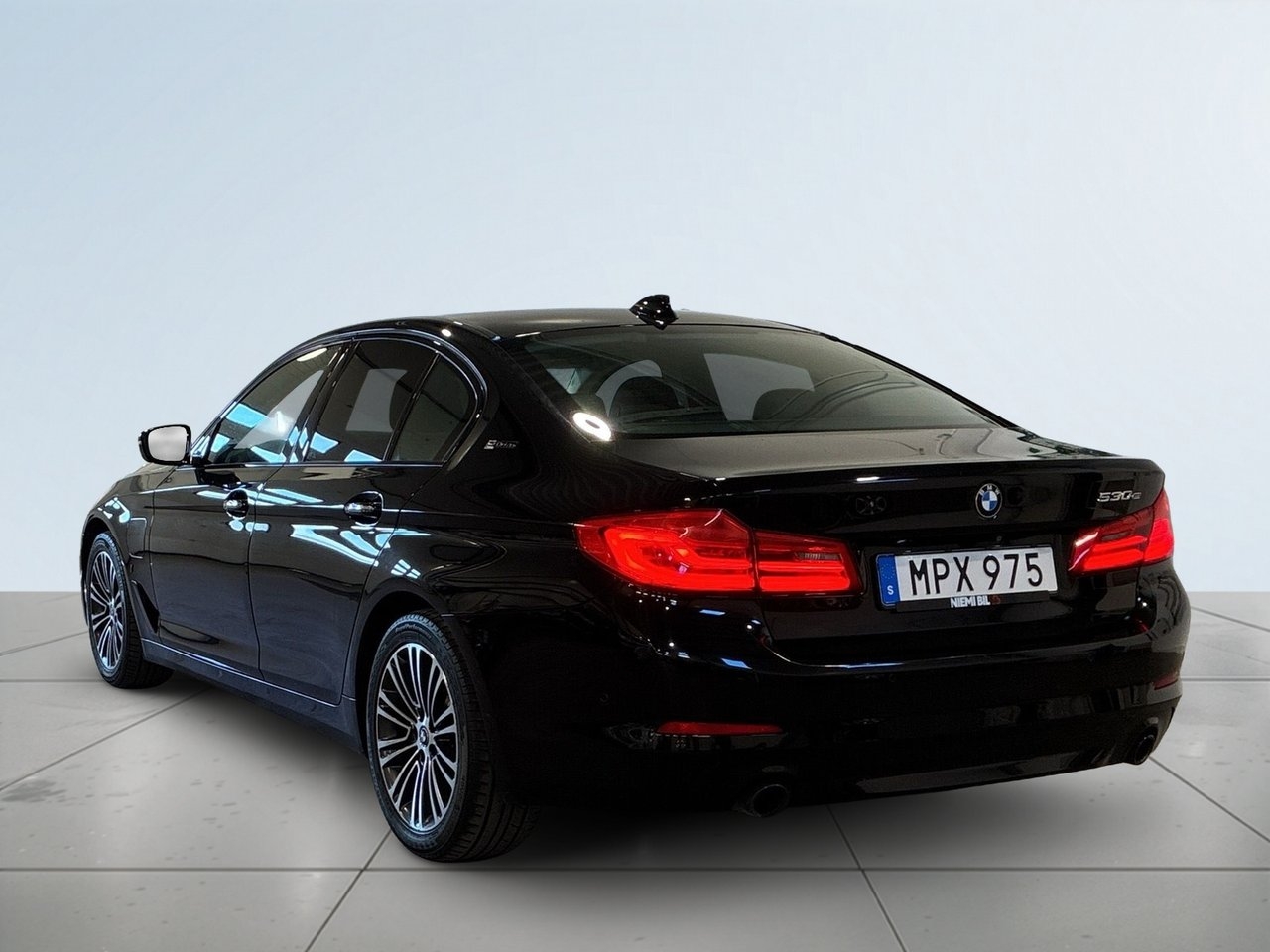 BMW 530 e iPerformance Sport-Line 2018, bild 5/20