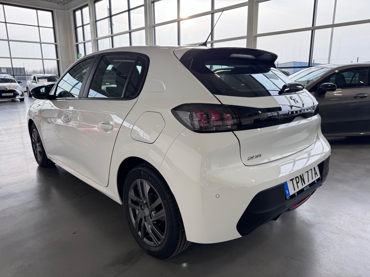 Peugeot 208 1.2 PureTech 75 Active 2022, bild 3/16
