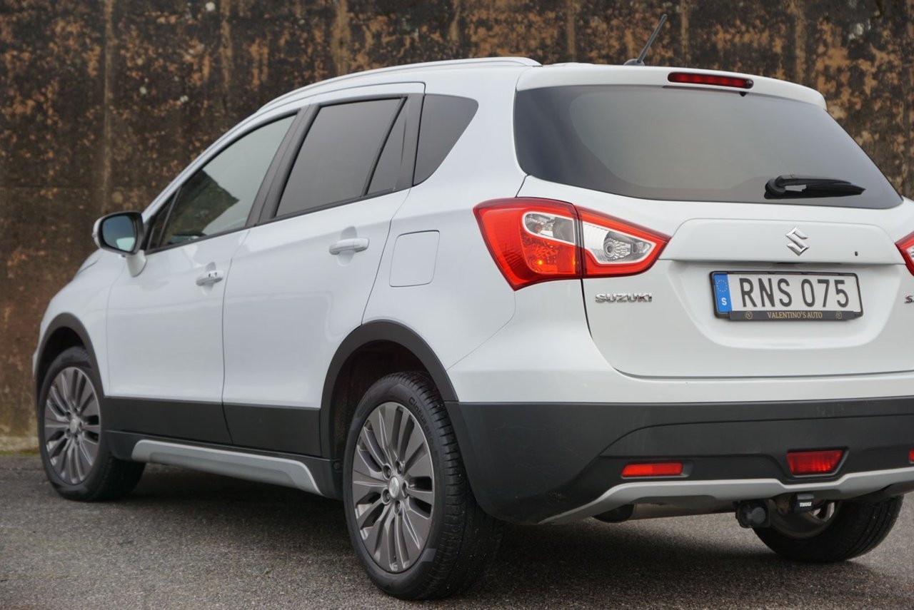Suzuki S-Cross SX4 1.6 DDiS 120hk 2015, bild 5/22