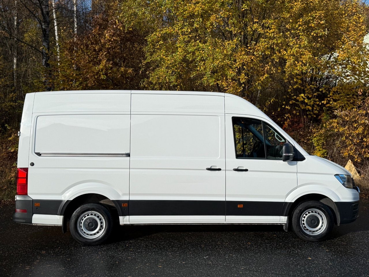Volkswagen Crafter 35 2.0 TDI Euro 6 2022, bild 2/10
