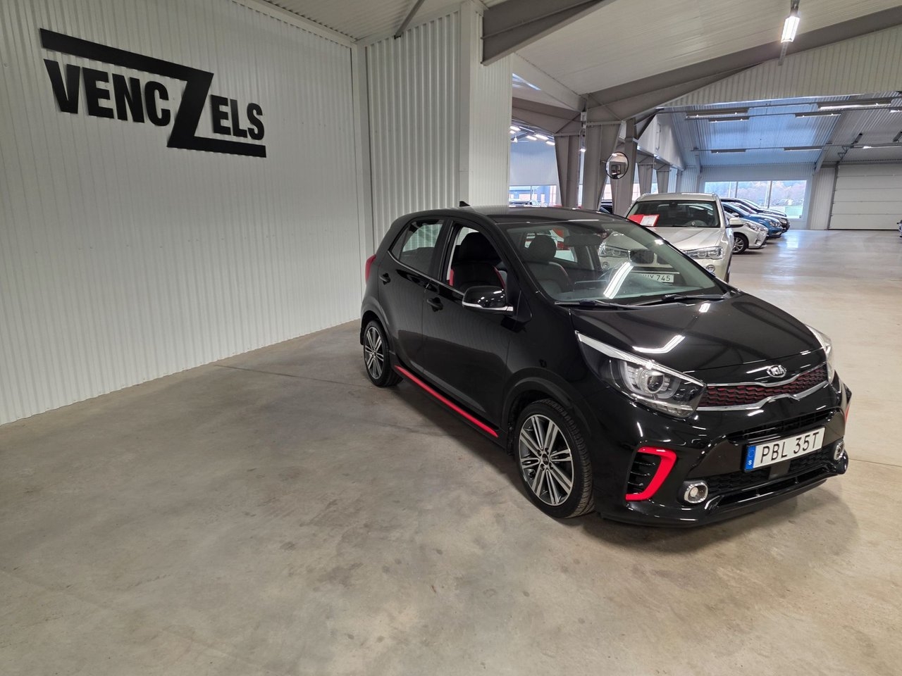 Kia Picanto 2019, photo 2/10