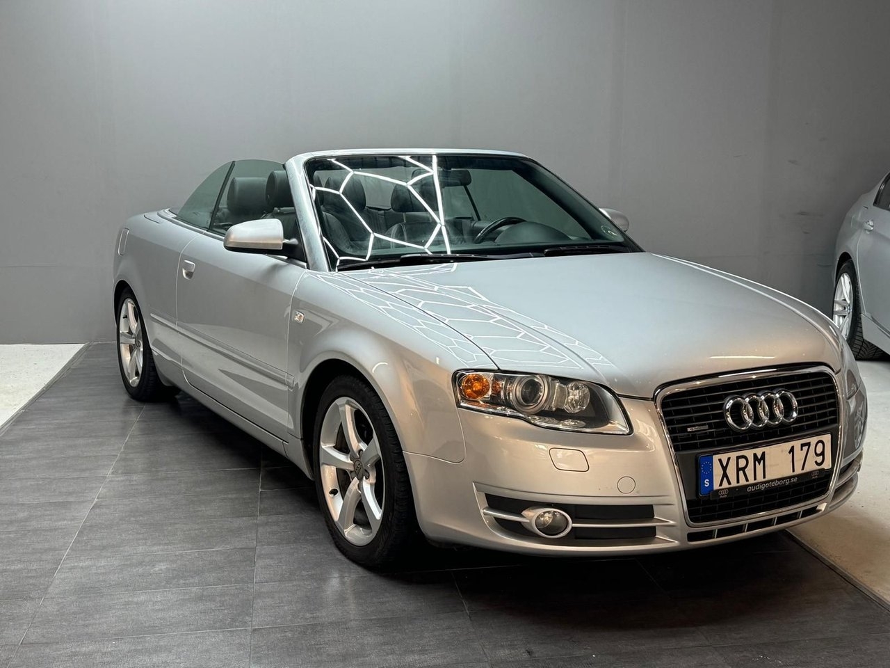 Audi A4 2007, bild 2/10