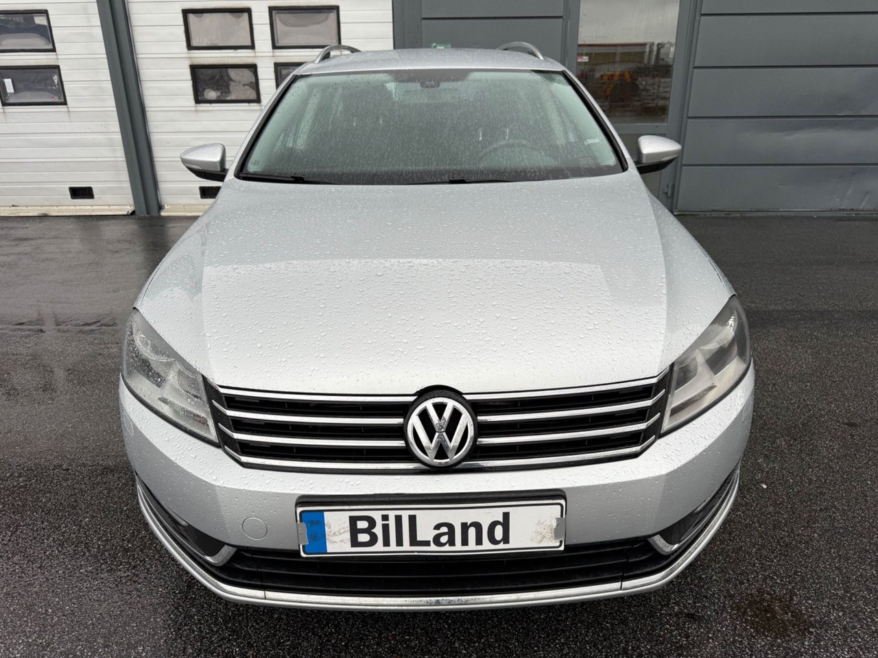 Volkswagen Passat 2011, bild 2/8