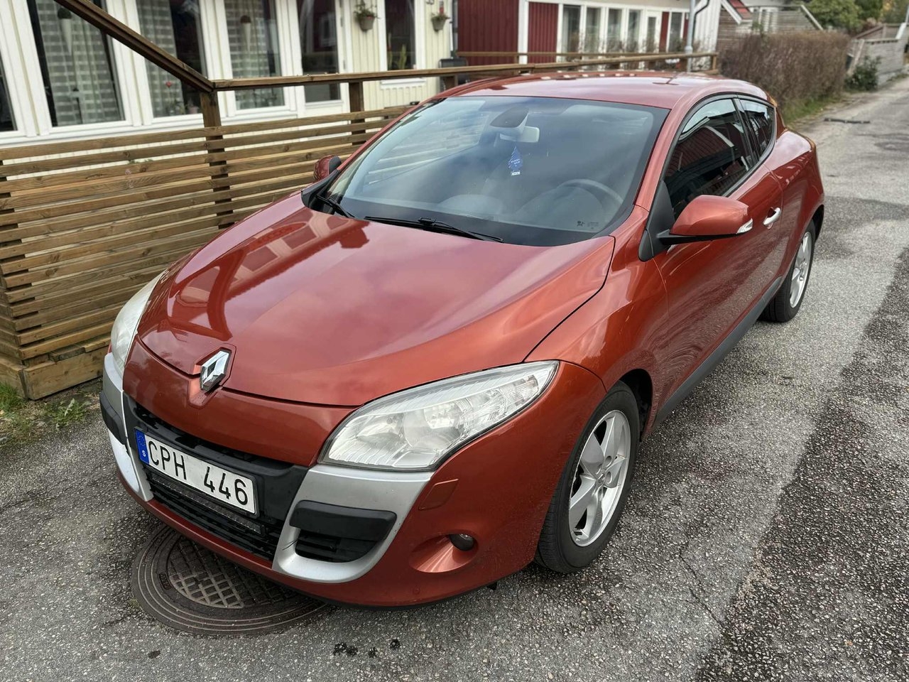 Renault Megane Coupé 1.5 dCi Euro 5 2011, bild 2/9