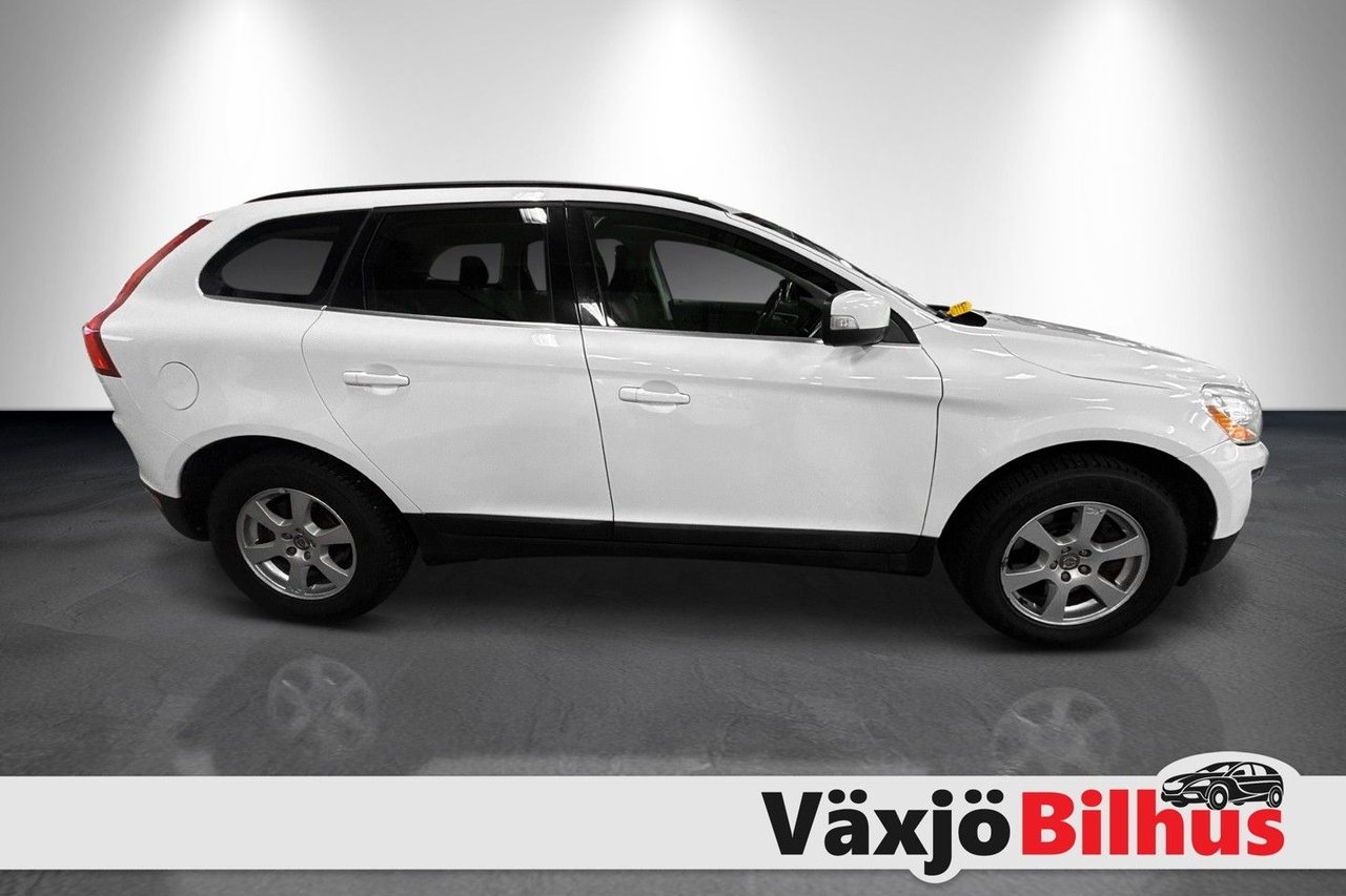 Volvo XC60 D3 Geartronic Momentum 2011, bild 6/12