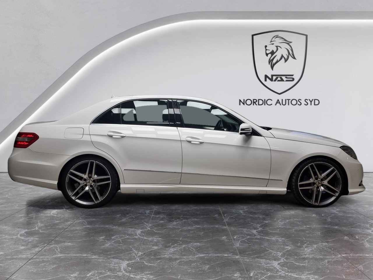 Mercedes-Benz E 2013, kuva 6/10