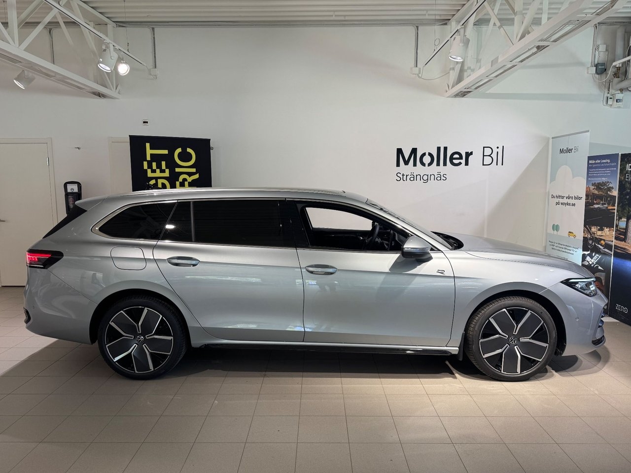 Volkswagen Passat 2025, bild 2/10