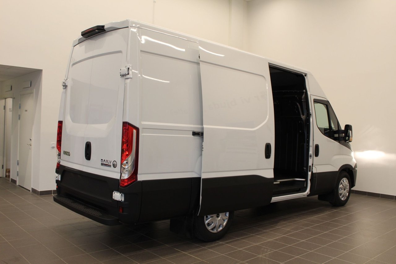 Iveco Daily Pro Line Van 2025, bild 3/6