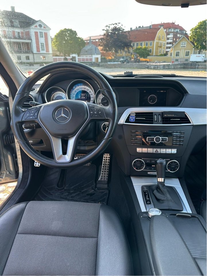 Mercedes-Benz C 2012, kuva 4/5