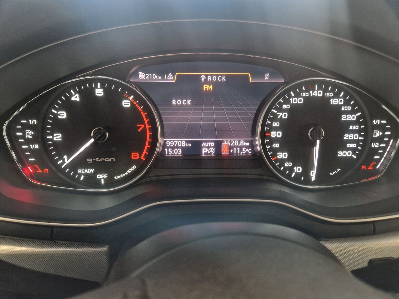 Audi A4 2018, kuva 7/34