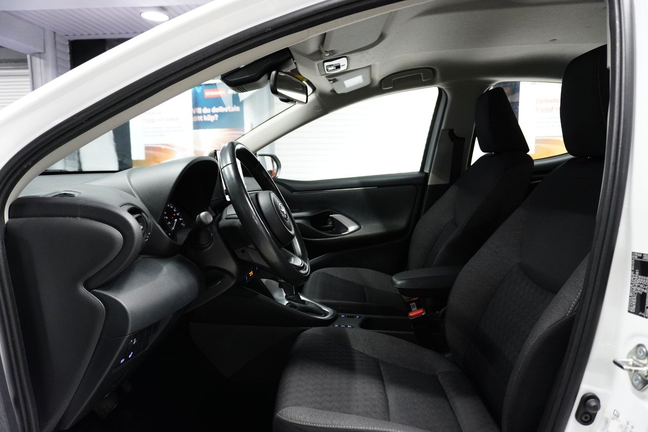 Toyota Yaris Hybrid CVT Active Euro 6 2020, bild 7/26