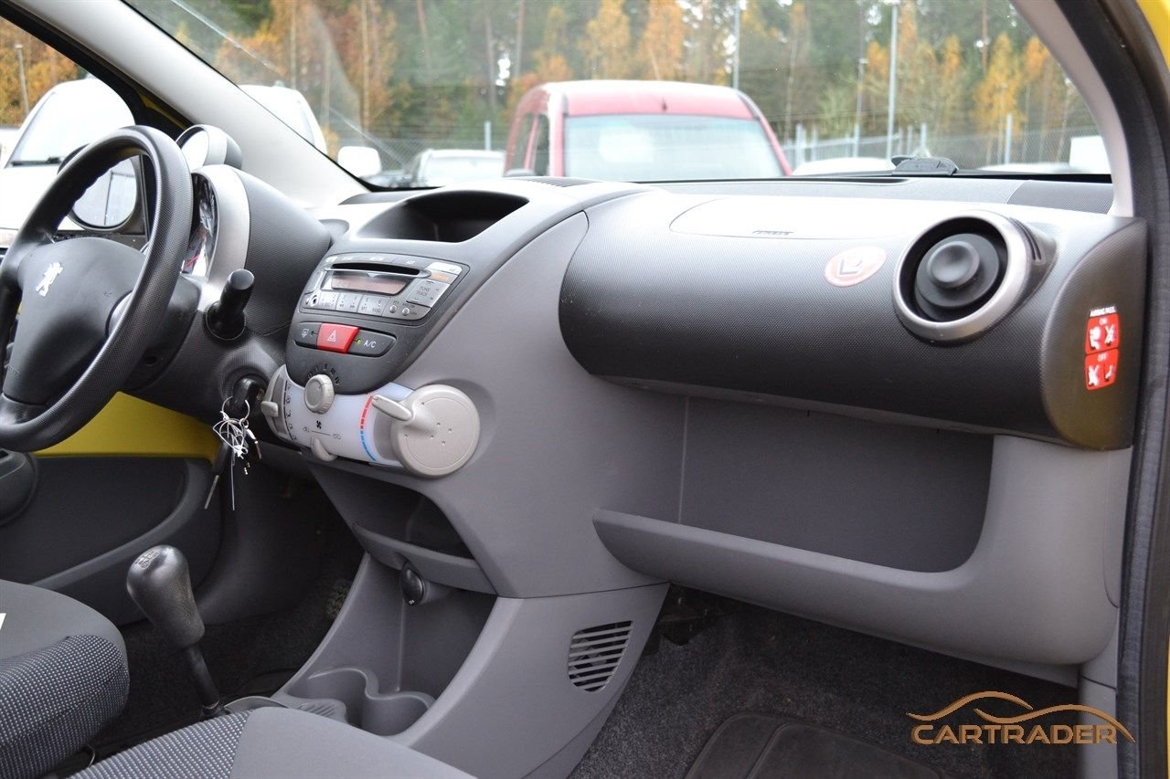 Peugeot 107 5-dörrar 1.0 Manuell, 68hk 2008, bild 7/10