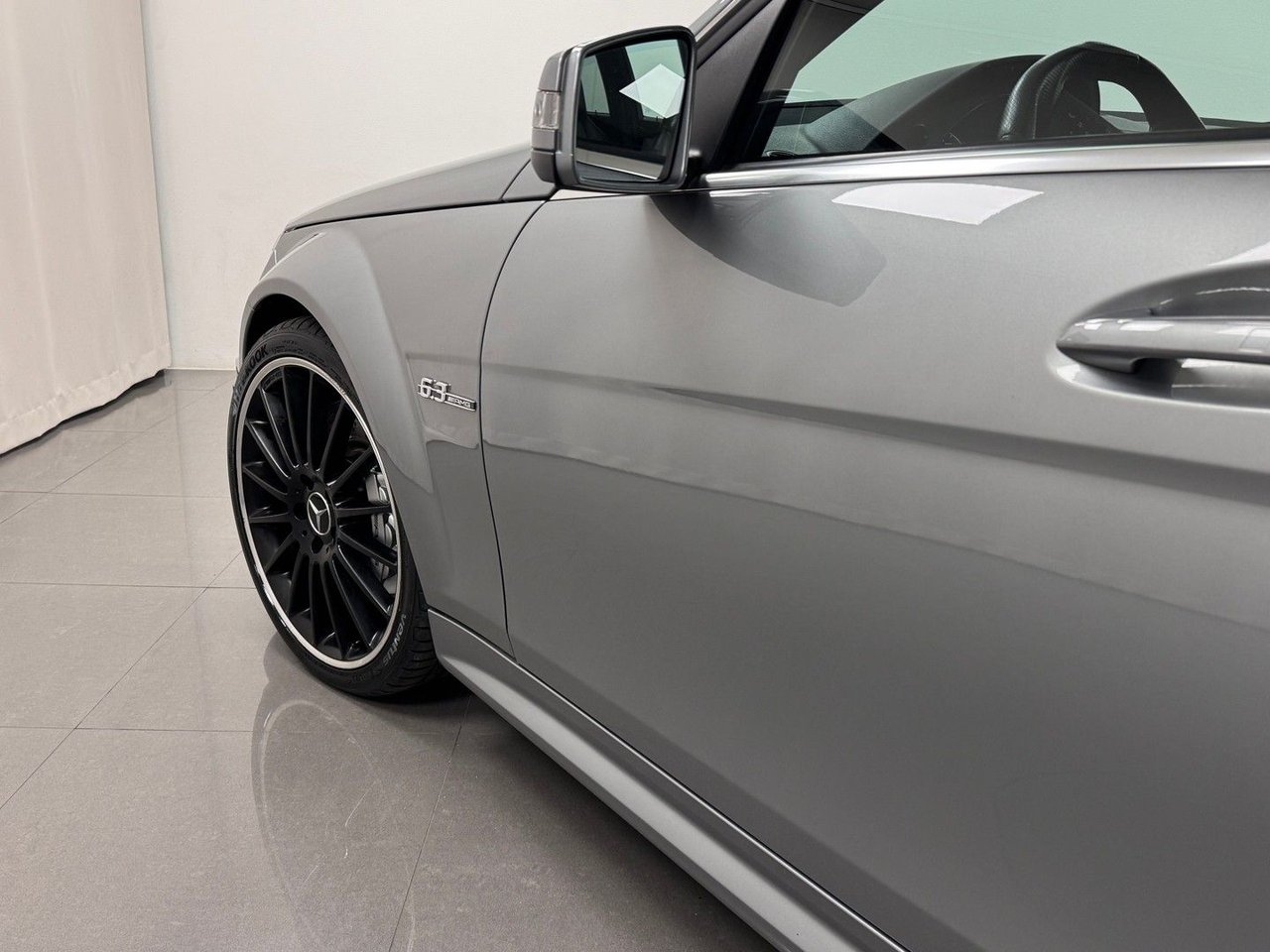 Mercedes-Benz C 63 AMG Svensksåld Lågmil 2011, bild 4/10