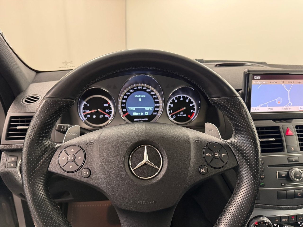 Mercedes-Benz C 63 AMG Svensksåld Lågmil 2011, bild 7/10