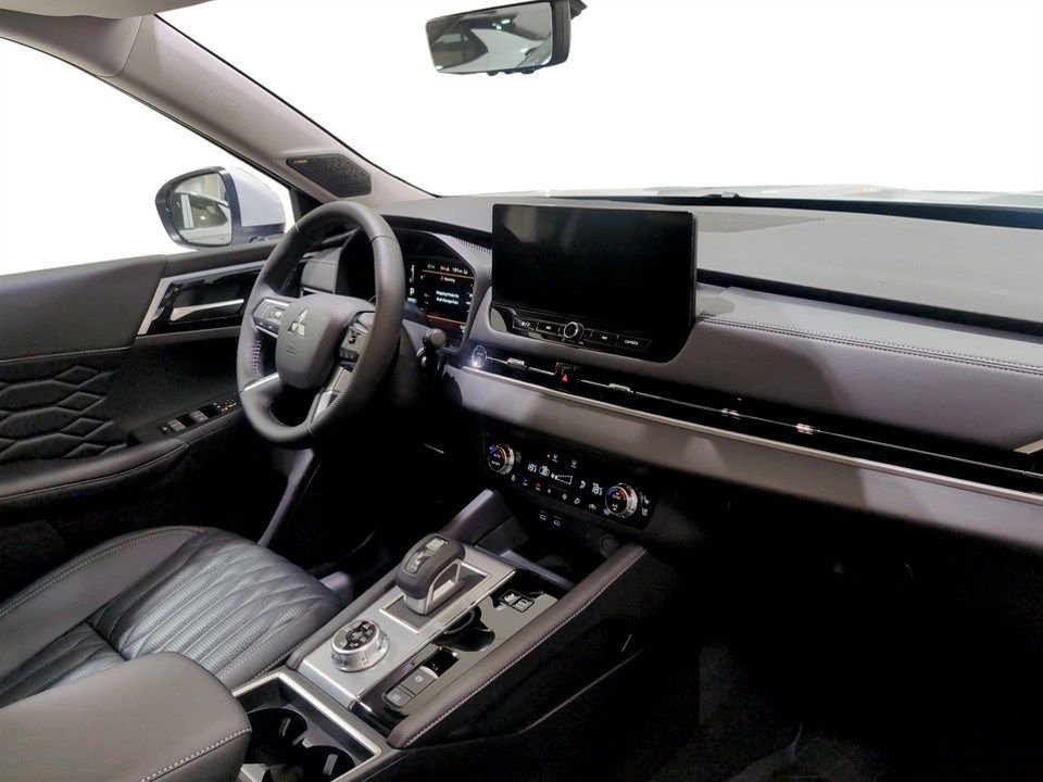 Mitsubishi Outlander 2025, bild 7/10