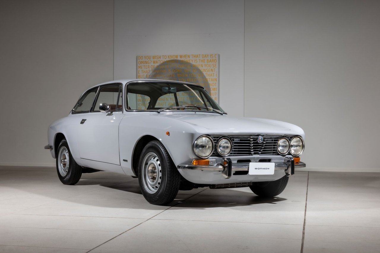 Alfa Romeo GT 1974, bild 7/27