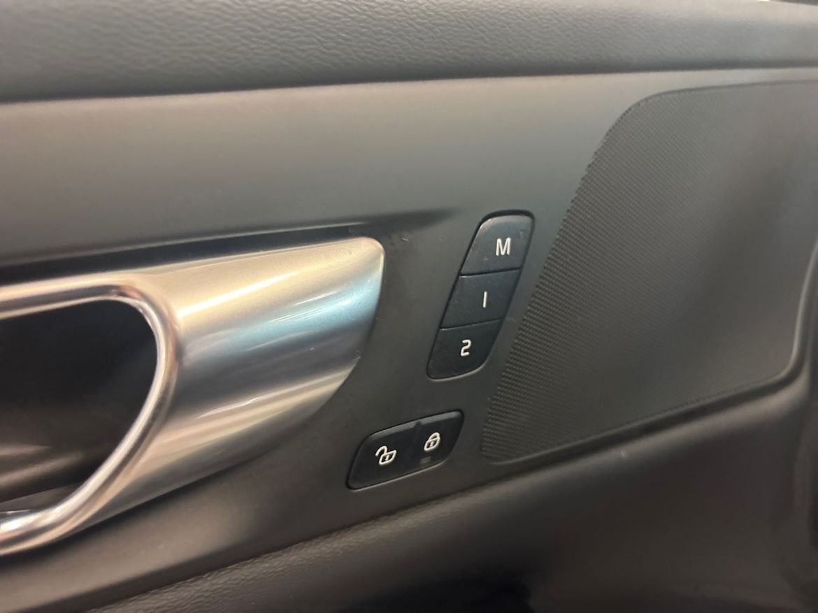 Volvo V60 T6 Plus Dark 2025, bild 7/10