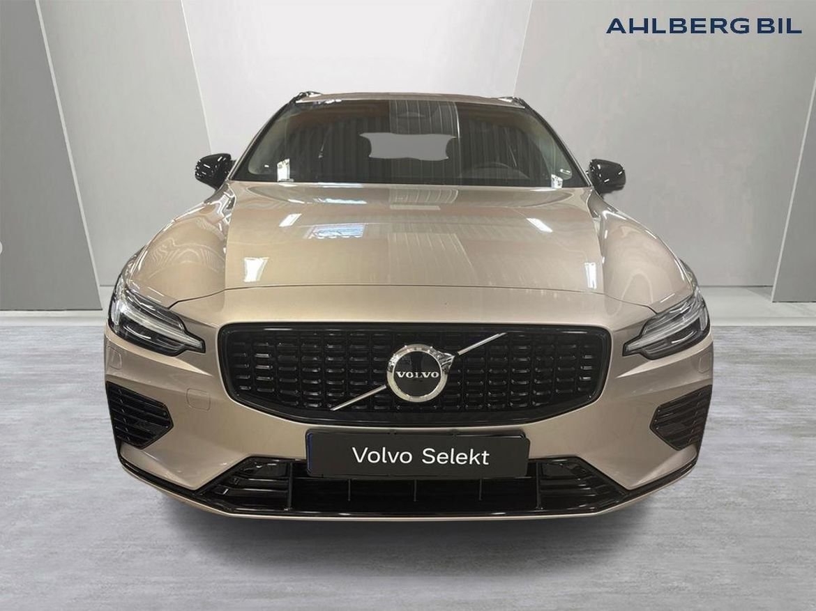 Volvo V60 T6 Plus Dark 2025, bild 4/10