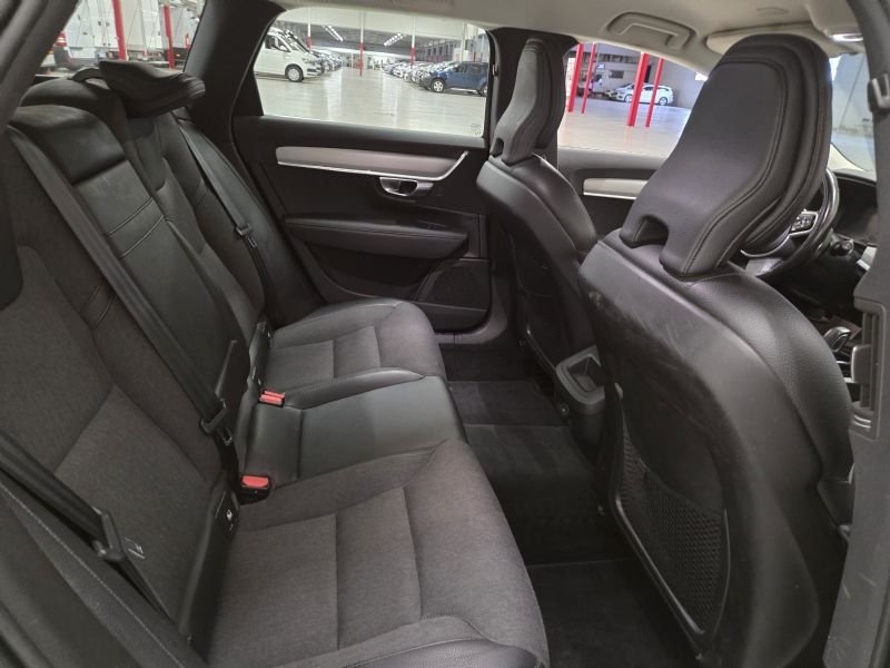 Volvo V90 2021, kuva 5/10