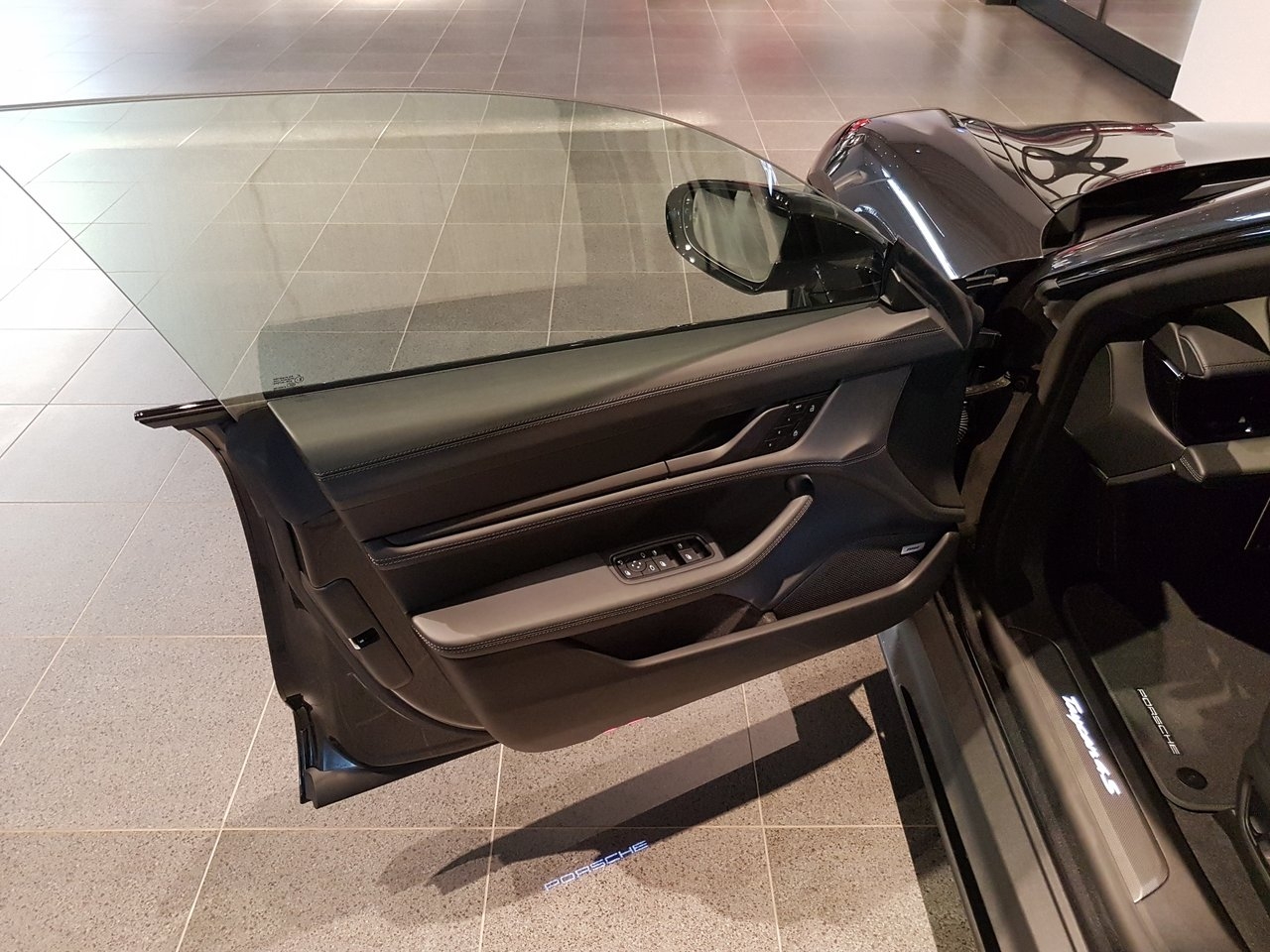 Porsche Taycan 2026, bild 7/10