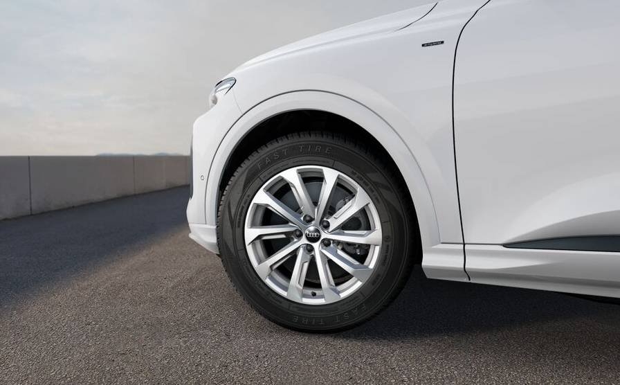 Audi Q5 SUV e-hybrid quattro 2025, bild 4/7