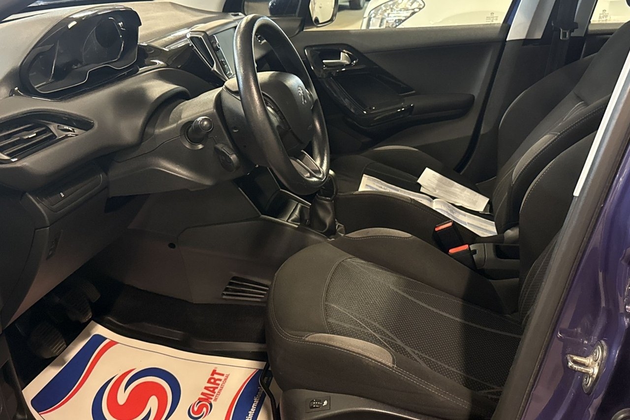 Peugeot 208 5-dörrar 1.2 VTi 2012, bild 6/10