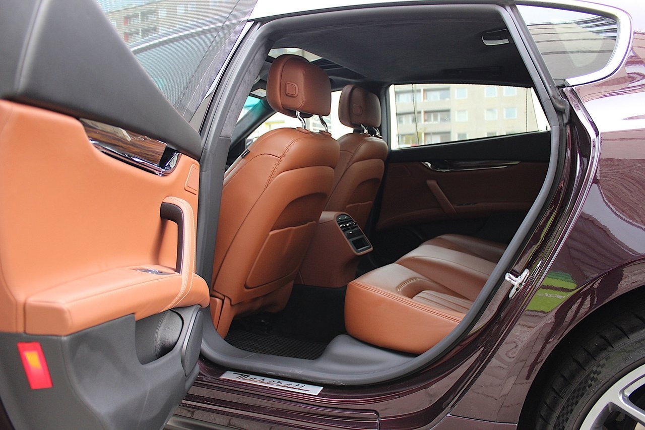 Maserati Quattroporte SQ4 410hk 2015, bild 5/10