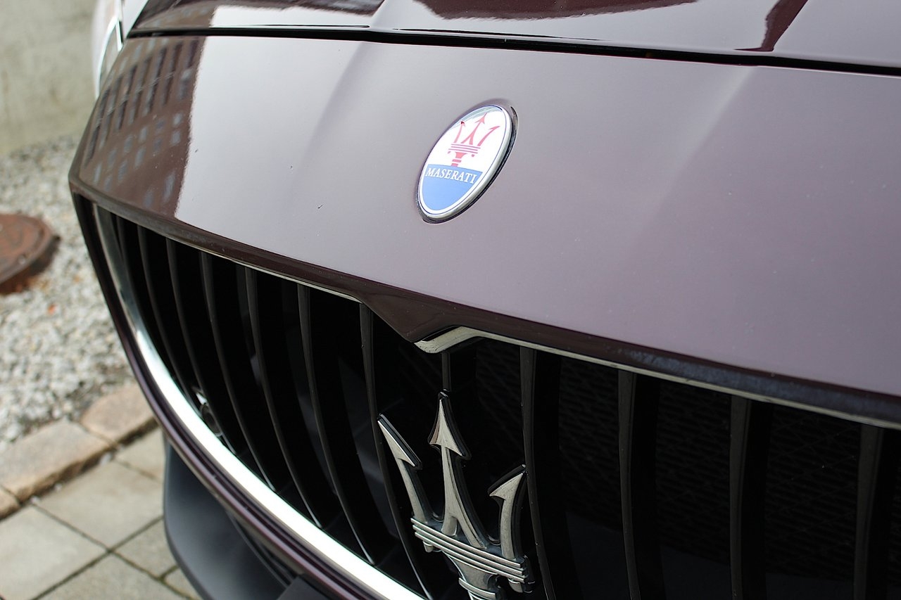 Maserati Quattroporte SQ4 410hk 2015, bild 2/10
