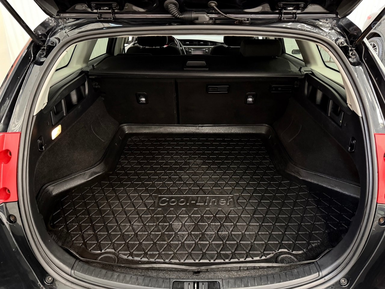 Toyota Auris 2015, kuva 7/10