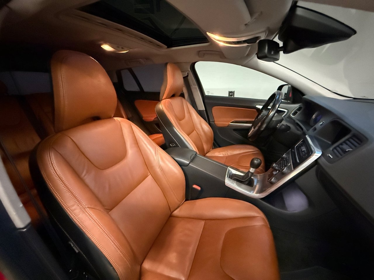 Volvo V60 2013, photo 6/10