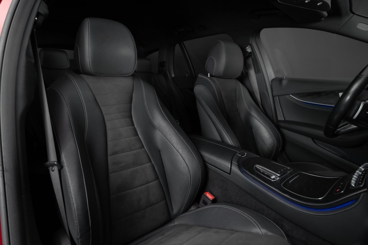 Mercedes-Benz E 220 T d 4MATIC AMG 2021, bild 7/10