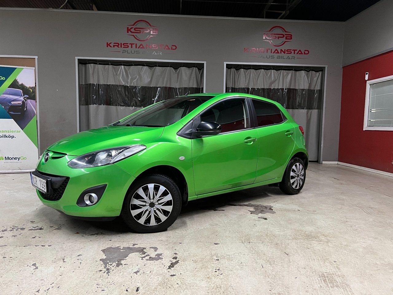 Mazda 2 5-dörrar 1.3 MZR Spirit Euro 5 2013, kuva 2/8