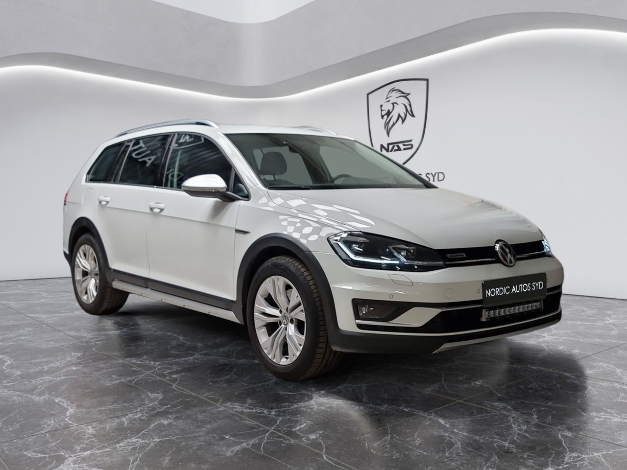 Volkswagen Golf 2019, kuva 7/10