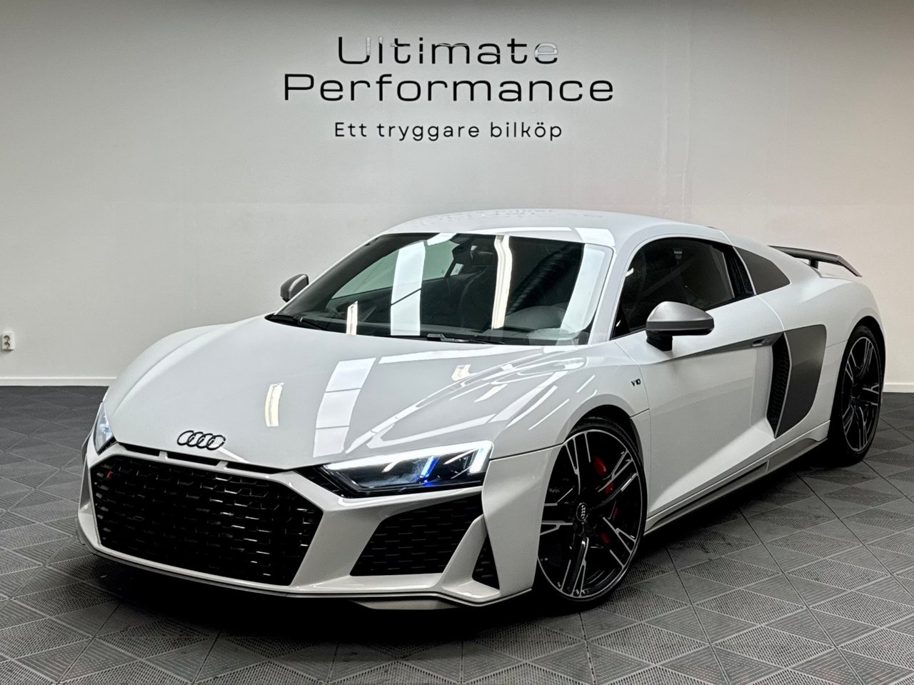 Audi R8