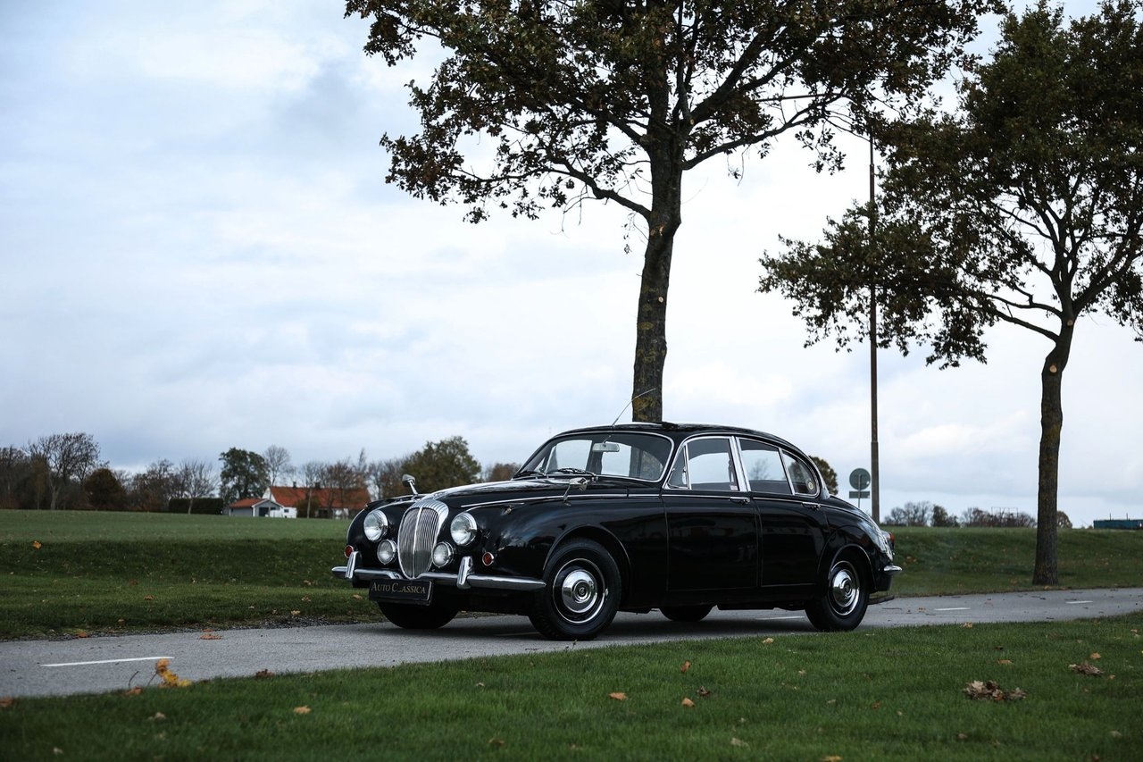 Daimler Övriga Saloon 1968, bild 3/16