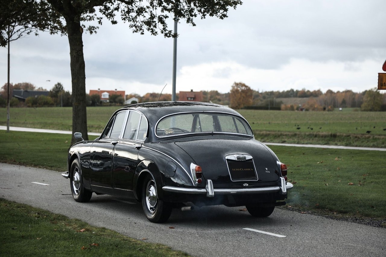 Daimler Övriga Saloon 1968, bild 7/16